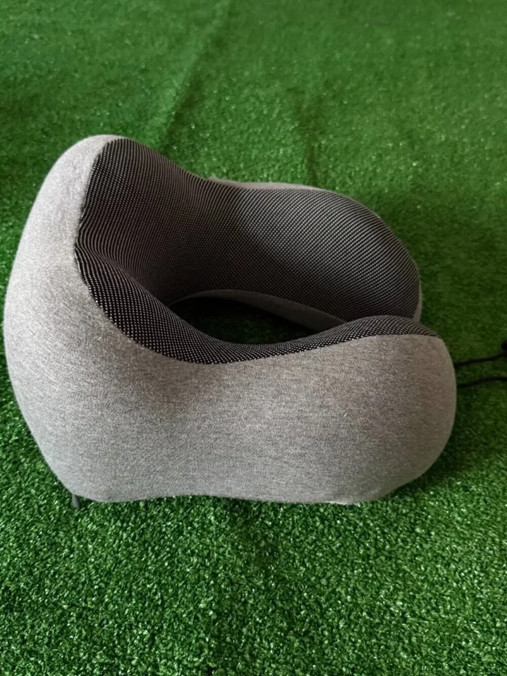 Travelon Contoured Memory Foam Neck Pillow Charcoal Gray Plush Cover Travel